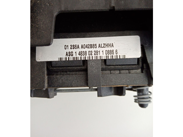 Подушка безопасности водителя 2S6AA042B85 Ford Fusion