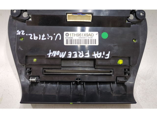 Блок управления климат-контролем 1TH961X9AD   Fiat Freemont