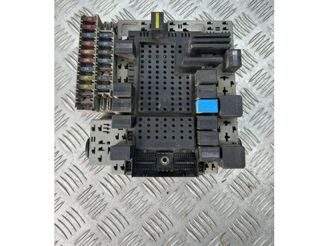 Блок предохранителей 08696098, 03W143 Volvo V70