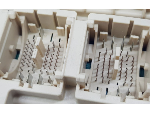 Блок предохранителей 91950H8570, 91950H8570 KIA Rio