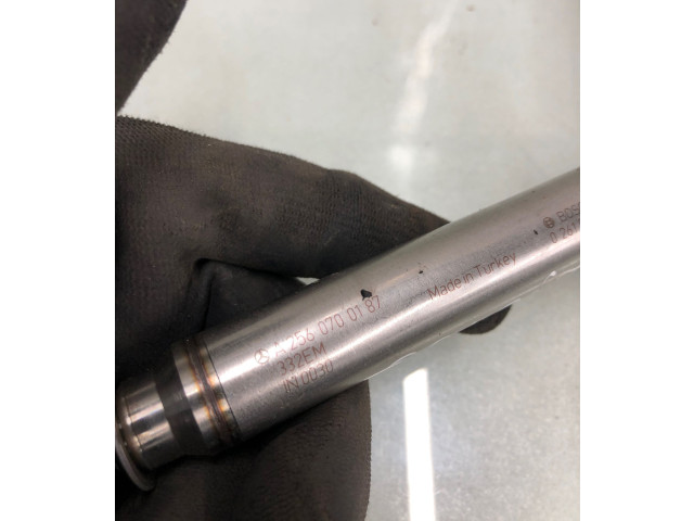 Vstřikovač A2560700187 Mercedes-Benz CLA C117 X117 W117