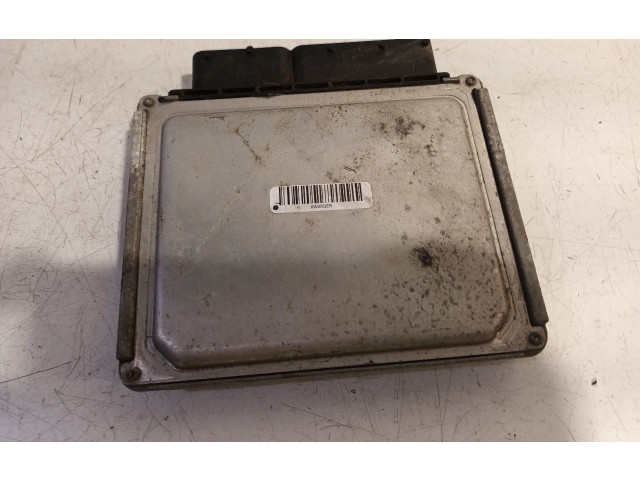 Блок управления двигателя 03P906021K Skoda Fabia Mk2 (5J)