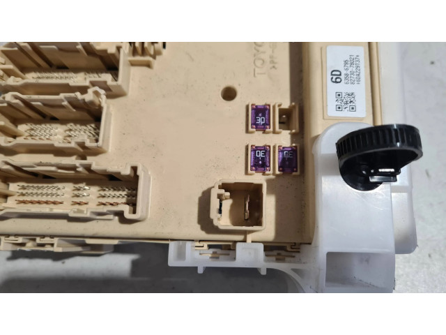 Блок комфорта 8922178050, 2381003640 Lexus NX