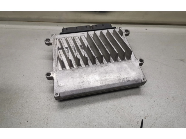 Блок управления двигателя 30729999AA, 2797009164   Volvo XC90