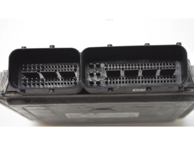 Блок управления двигателя 03L906023LN Skoda Rapid (NH)