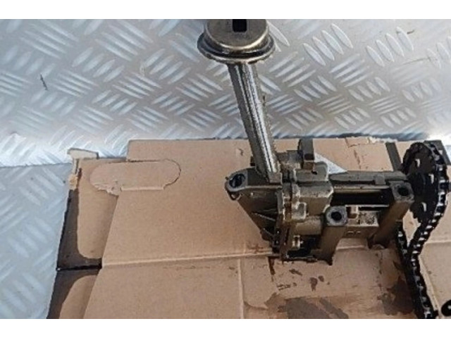 Масляный насос   7701585084  Renault Clio III 