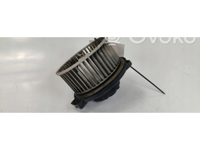 Вентилятор печки Mitsubishi Pajero