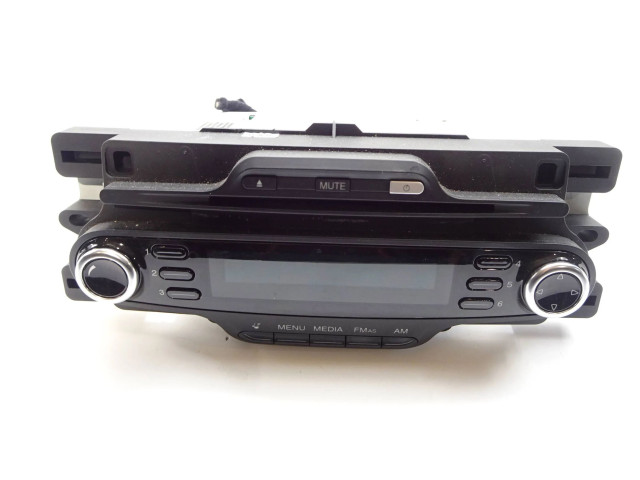 Радио/ проигрыватель CD/DVD / навигация 0156096877, 1560968770 Alfa Romeo Giulietta