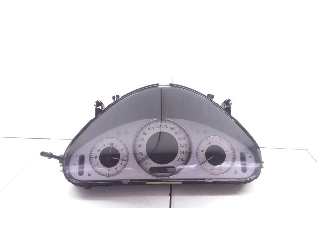 Přístrojová deska  Mercedes-Benz E W211 2004 A2115400547, 88311391  