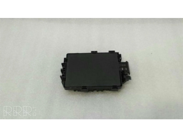 Pojistková skříňka 103440900B Tela Model S 2017