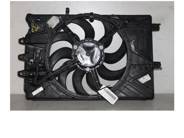 Вентилятор радиатора     52086489    Fiat 500L 