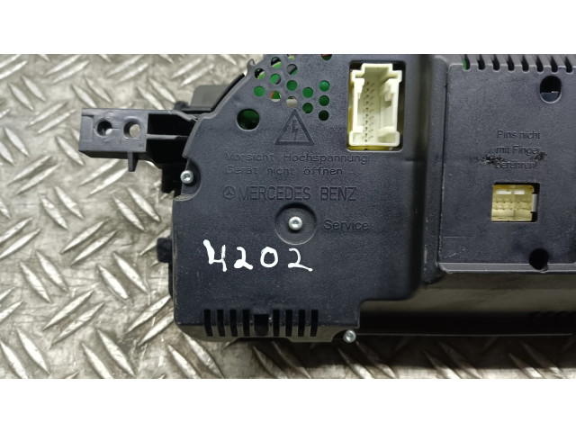 Přístrojová deska Mercedes-Benz S W220 2005 0263650056