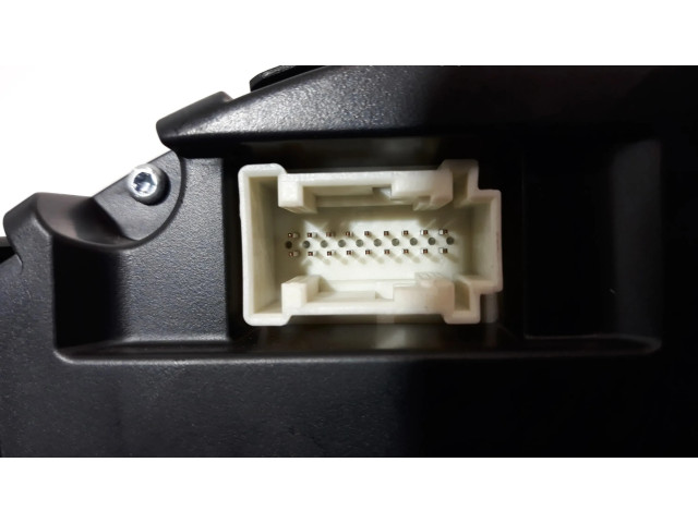 Přístrojová deska Mercedes-Benz GLA W156 2013 A1569005304