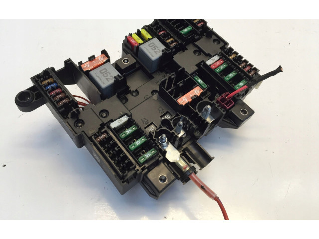 Блок предохранителей A1779061302 Mercedes-Benz GLA H247