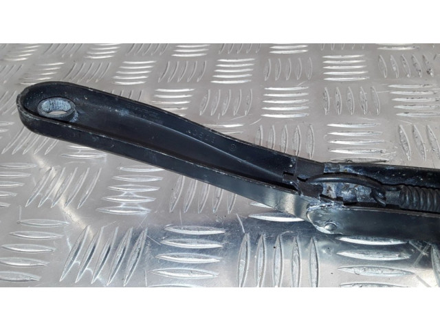 Ножка стеклоочистителей лобового стекла