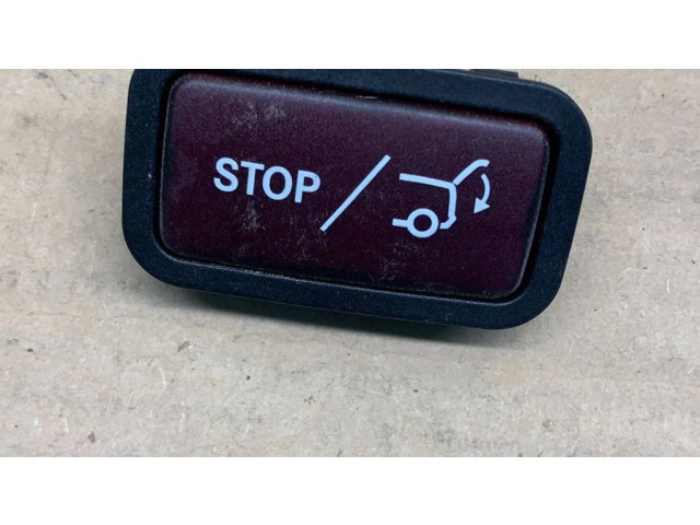 Включатель закрытия задней крышки