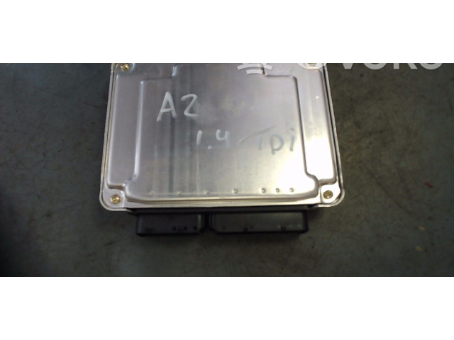 Блок управления двигателя 045906019G   Audi A2