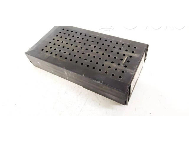 Блок предохранителей  08679899, 08696098   Volvo S70  V70  V70 XC    