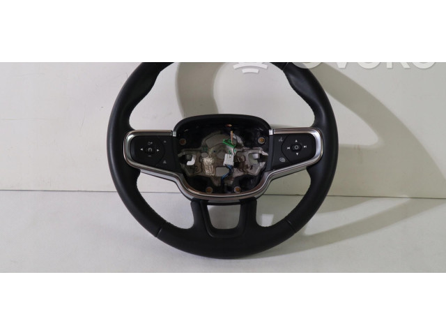 Руль Volvo XC40   -  года       