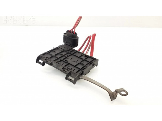 Узел подключения плюсовых проводов