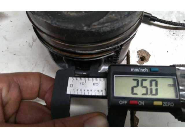 Píst RD28 Nissan Patrol 160