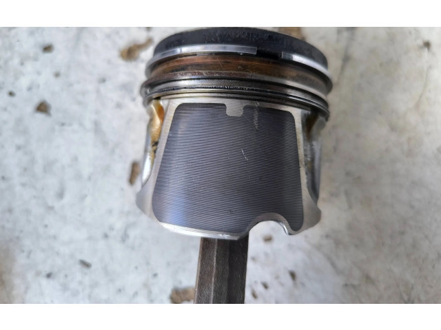  Поршень с шатуном  10587  Renault Trafic II (X83)  