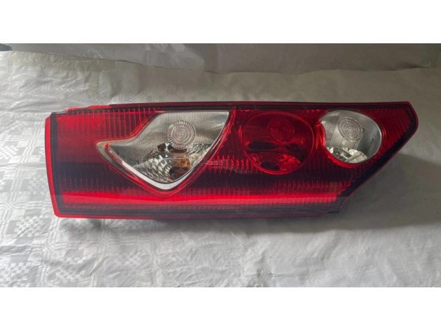 Задний фонарь  8200419941, H890734934932    Renault Kangoo II   2008-2014 года