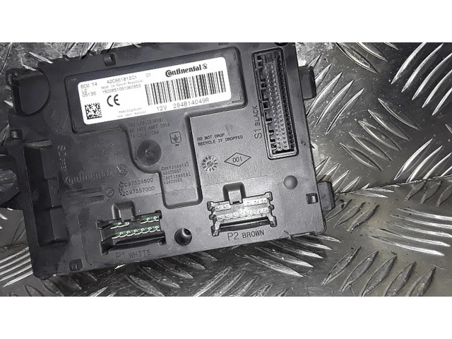 Řídící jednotka 284B14049R Renault Sandero II 2015