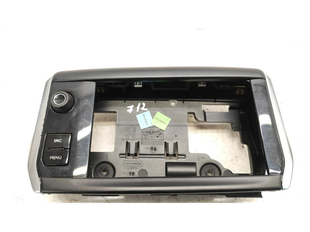 Дисплей    9672846077   Peugeot 2008 I