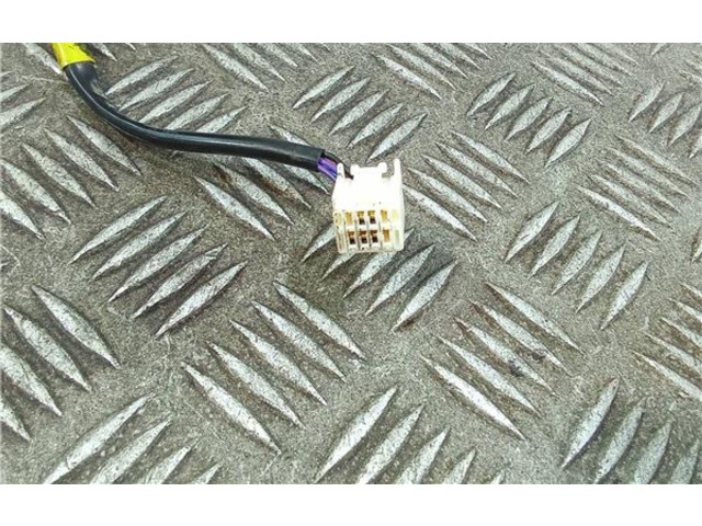 Зеркало (механическое) Mazda MPV II LW 1999 - 2007 года