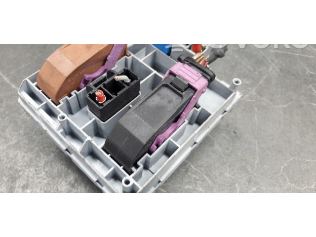 Pojistková skříňka 46835593 Fiat Punto (188) 2004