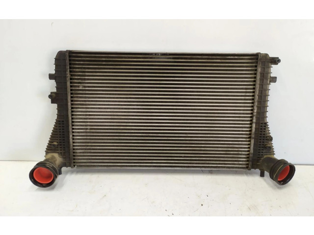 Интеркулер 1K0145803E Volkswagen Golf Plus