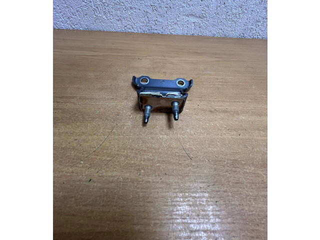 Передняя нижняя петля 1840 Lexus NX 2020