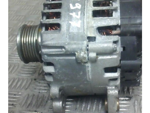 Генератор 231008017R Dacia Duster