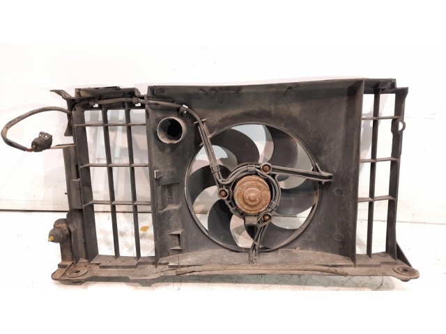 Вентилятор радиатора 8240129 Citroen Berlingo 1.4