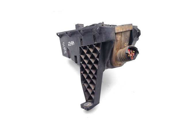 Блок предохранителей 30728132   Volvo XC90    