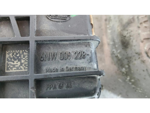 Turbodmychadlo Турбина 30757080 Volvo XC90 2.4