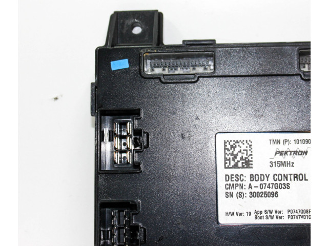 Блок комфорта 101090600D Tesla Model S