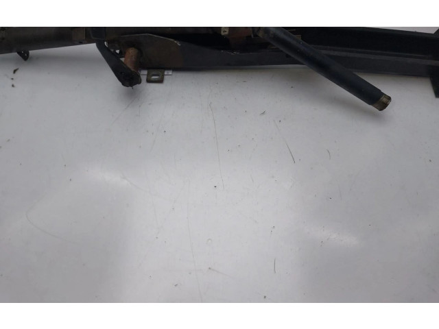 Руль Mitsubishi L200  1996 - 2006 года MR150617      