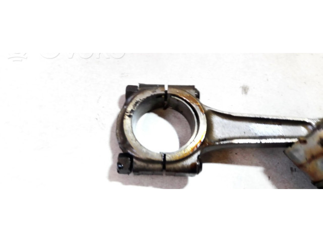 Píst Citroen Xsara pro benzínový motor 1.6