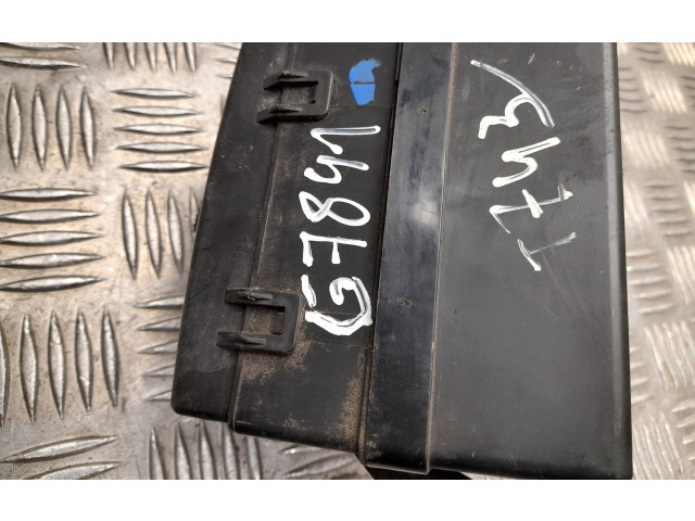 Блок предохранителей  914102P637, G7841   KIA Sorento    