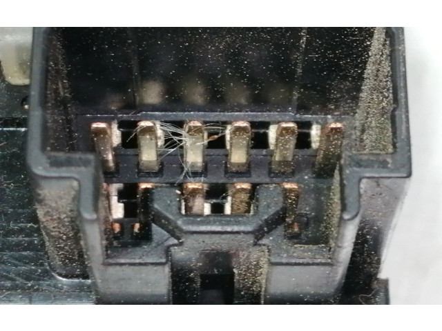 Ручка стеклоочистителей 17D682 Mazda 3 I