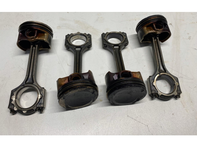  Поршень с шатуном    KIA Ceed  