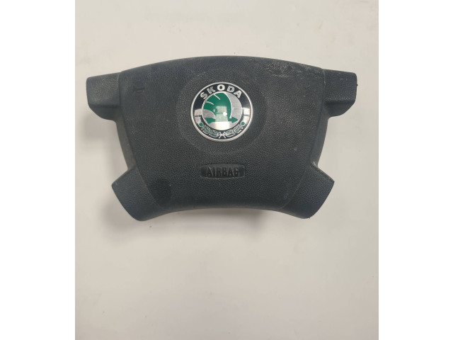 Подушка безопасности водителя 086389650 Skoda Octavia Mk2 (1Z)