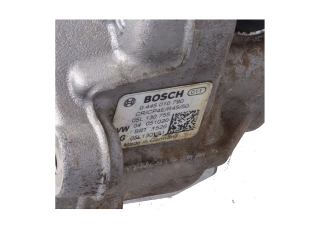 Vstřikovací čerpadlo 05L130755 Volkswagen Tiguan