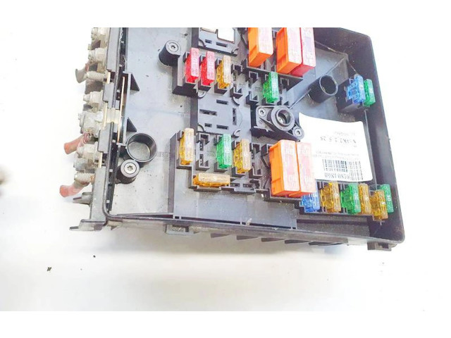 Блок предохранителей 1K0937125, 0-1718307-1 Volkswagen Golf Plus