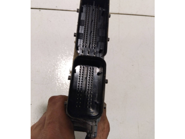 Řídící jednotka 03L906023FK, 5WP42648AA Volkswagen Caddy 2012