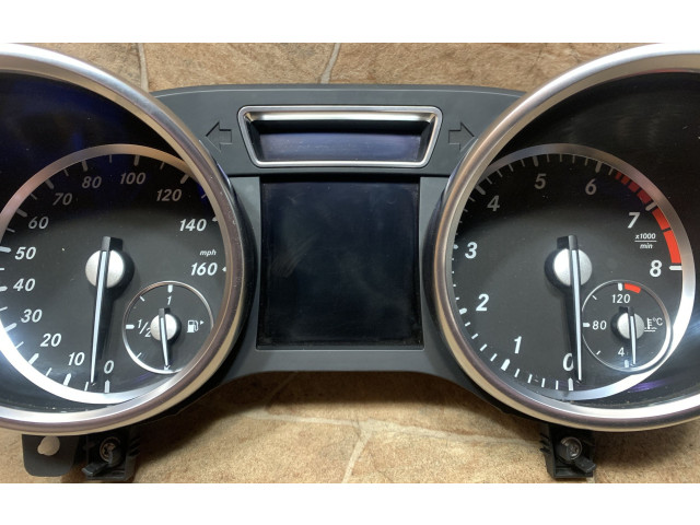 Панель приборов    Mercedes-Benz GL X166       