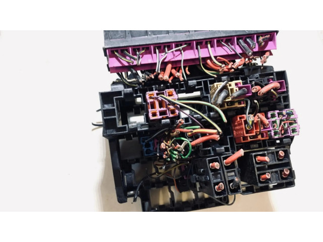 Блок предохранителей 7M0937499A Ford Galaxy