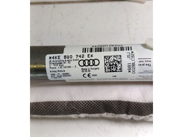 Надувная подушка для крыши 4KE880742E    Audi e-tron